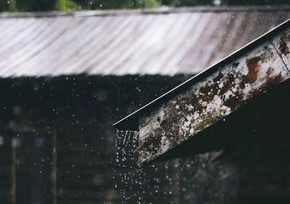 Arti mimpi hujan © 2022 brilio.net Arti mimpi hujan © 2022 brilio.net