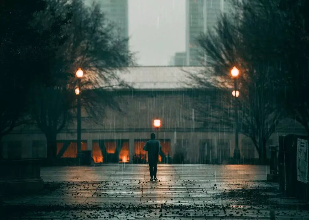 Arti mimpi hujan © 2022 brilio.net Arti mimpi hujan © 2022 brilio.net