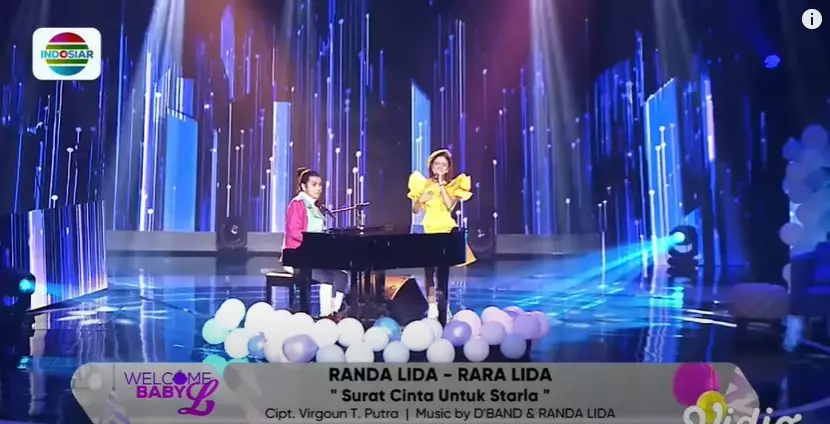 Momen reuni jebolan D'Academy saat Lesty Kejora umumkan nama anak © YouTube