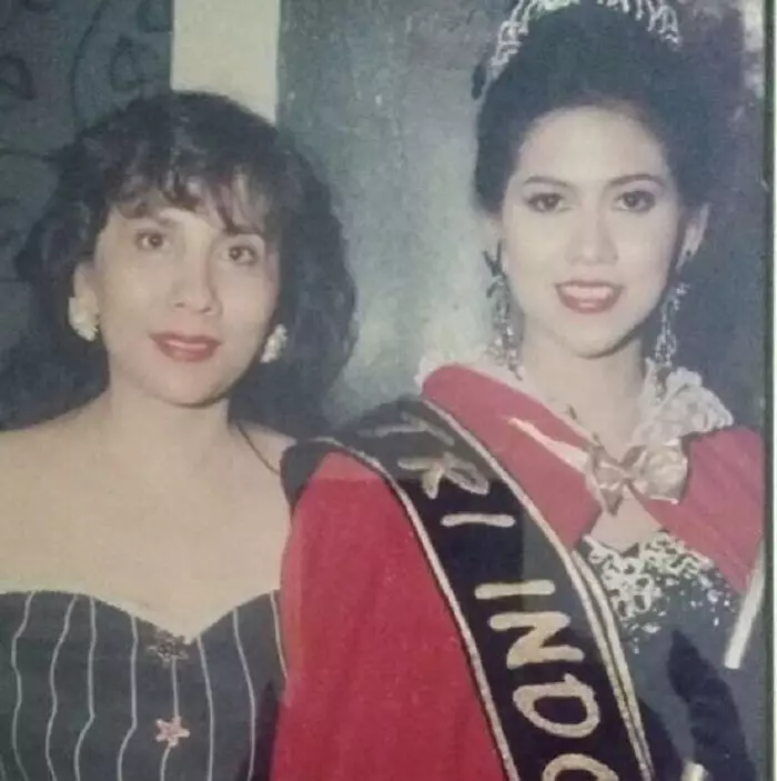 Potret lawas Venna Melinda saat jadi Puteri Indonesia © Instagram