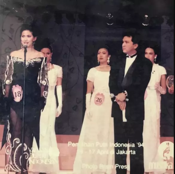 Potret lawas Venna Melinda saat jadi Puteri Indonesia © Instagram