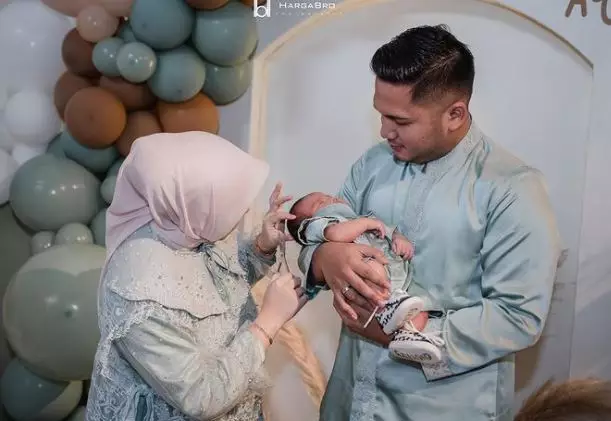 momen aqiqah anak Kesha Ratuliu © Instagram