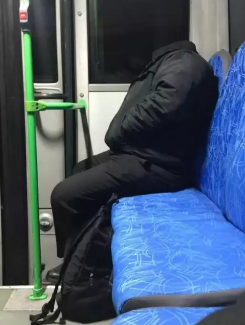 bapak-bapak bikin mata terkecoh © berbagai sumber