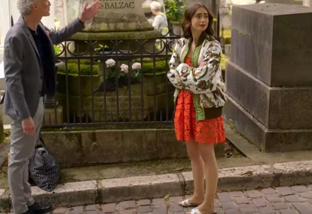 Style modis Lily Collins  © 2022 brilio.net