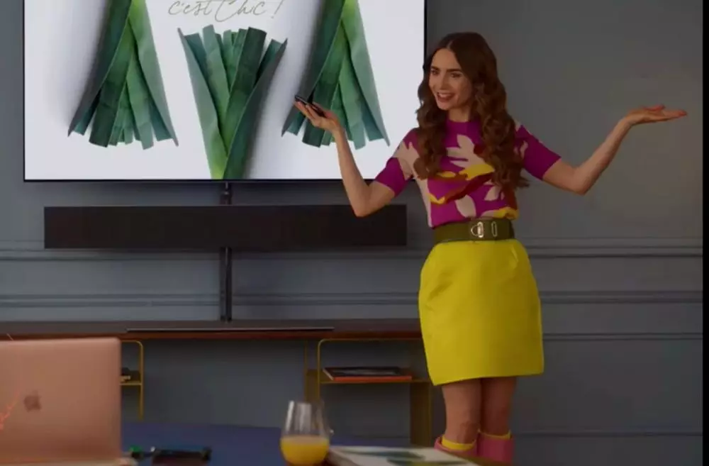 Style modis Lily Collins  © 2022 brilio.net