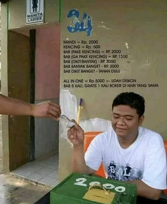 pemberitahuan harga yang nyeleneh dan nggak biasa © Twitter