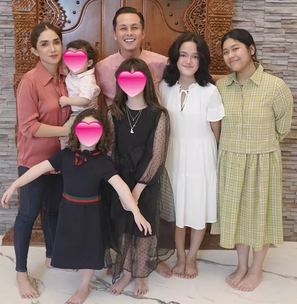 Transformasi Amel anak angkat Ussy Sulistiawaty Instagram