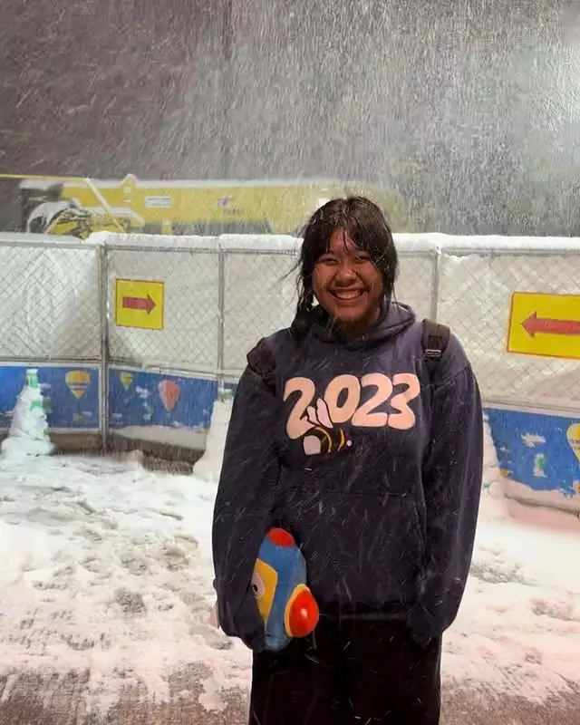 Beranjak remaja, ini 9 transformasi Amel anak angkat Ussy Sulistiawaty instagram