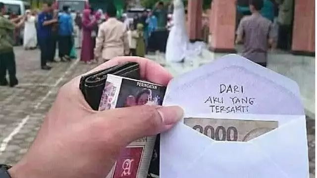 benda dibawa pas nikahan nyeleneh banget © 1cak.com