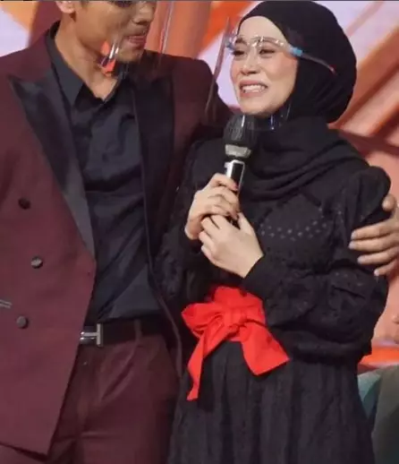 penampilan Lesty di HUT Indosiar © berbagai sumber