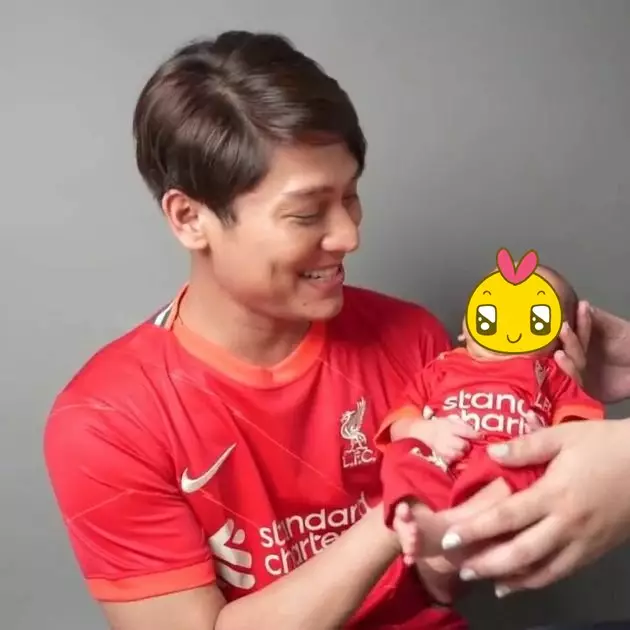 Gaya pemotretan terbaru Lesty Kejora dan Rizky Billar © berbagai sumber