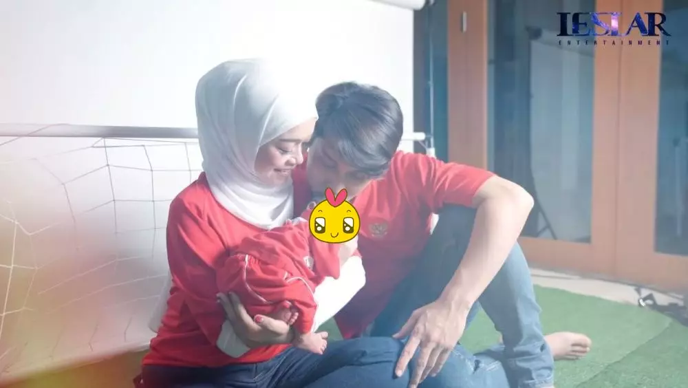 Gaya pemotretan terbaru Lesty Kejora dan Rizky Billar © berbagai sumber