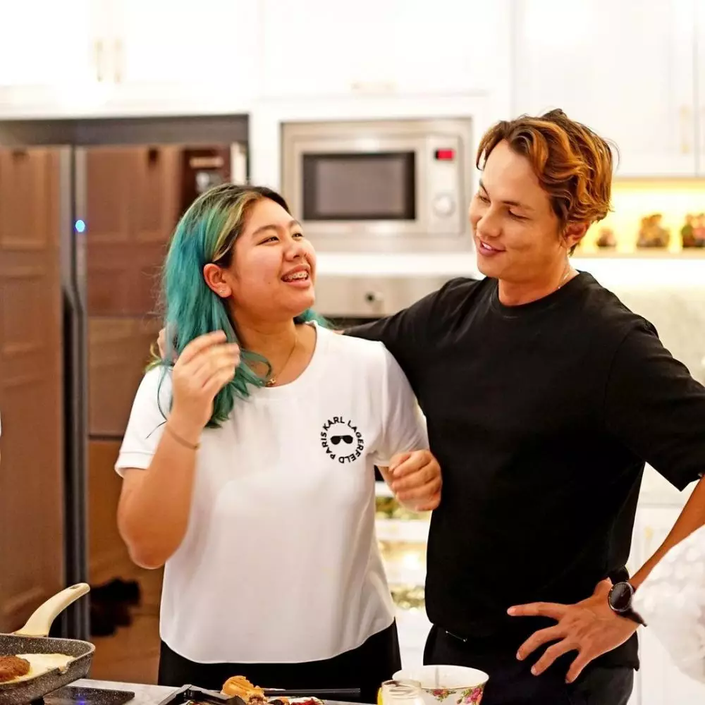 kedekatan Andhika dan 2 putri Ussy © Instagram