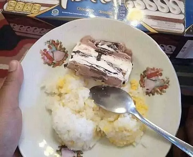potret lucu yang penting makan nasi © berbagai sumber potret lucu yang penting makan nasi © berbagai sumber