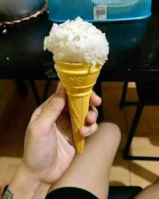 potret lucu yang penting makan nasi © berbagai sumber potret lucu yang penting makan nasi © berbagai sumber