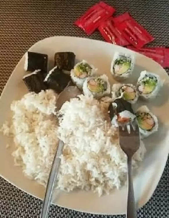 potret lucu yang penting makan nasi © berbagai sumber potret lucu yang penting makan nasi © berbagai sumber