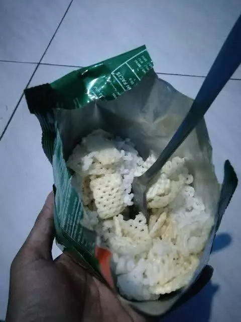 potret lucu yang penting makan nasi © berbagai sumber potret lucu yang penting makan nasi © berbagai sumber