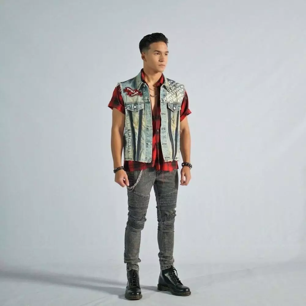 Rafael Adwel pasangan Fuji di film © Instagram Rafael Adwel pasangan Fuji di film © Instagram