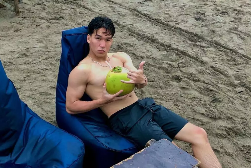 Rafael Adwel pasangan Fuji di film © Instagram Rafael Adwel pasangan Fuji di film © Instagram