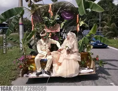 potret dekorasi yang dibuat orang nyeleneh © 1cak.com potret dekorasi yang dibuat orang nyeleneh © 1cak.com
