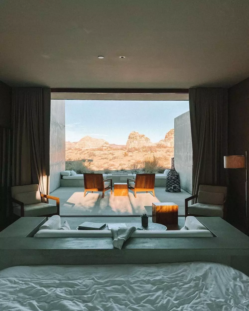 Nikita Willy nginap di hotel termahal di dunia Instagram