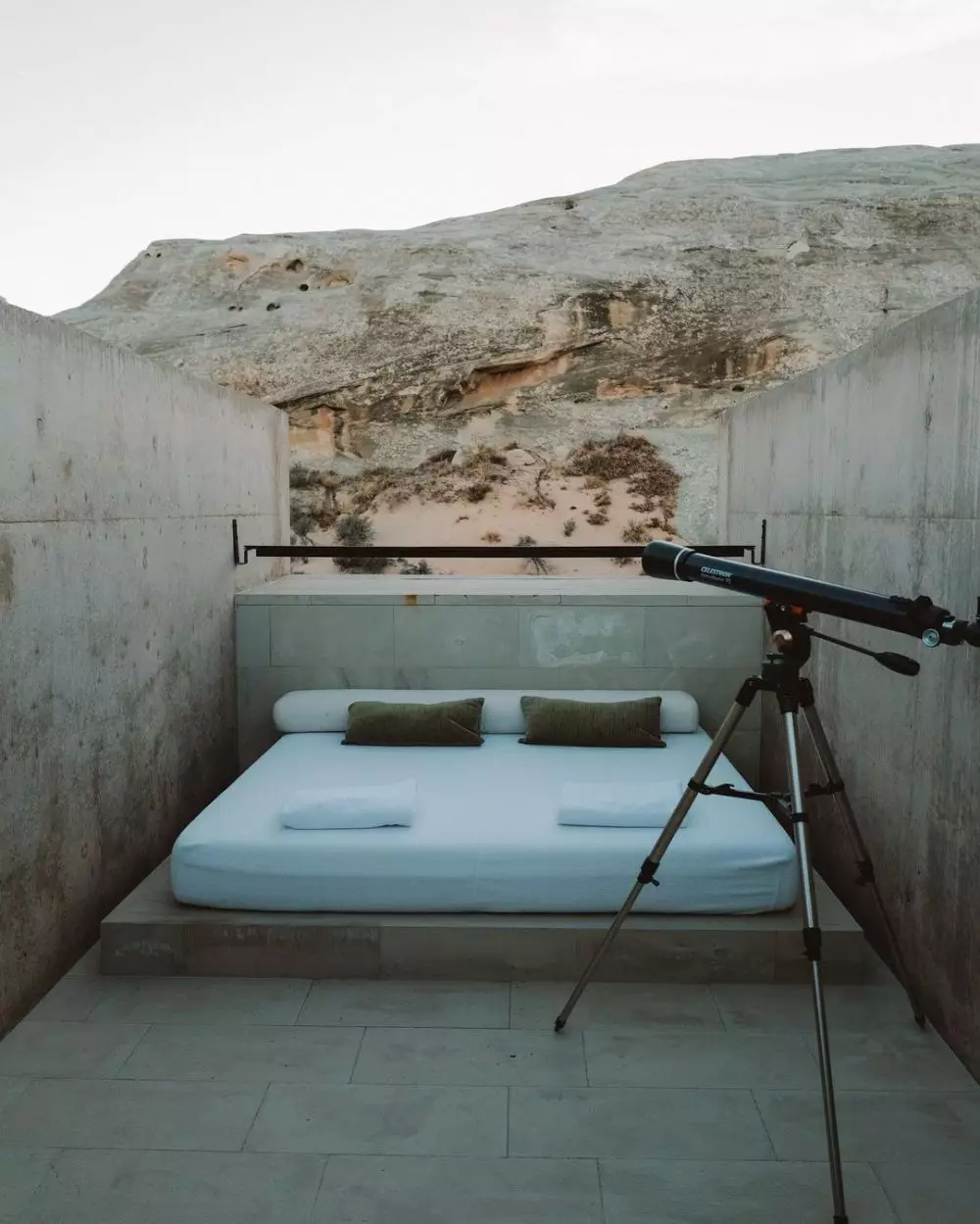 Nikita Willy nginap di hotel termahal di dunia Instagram