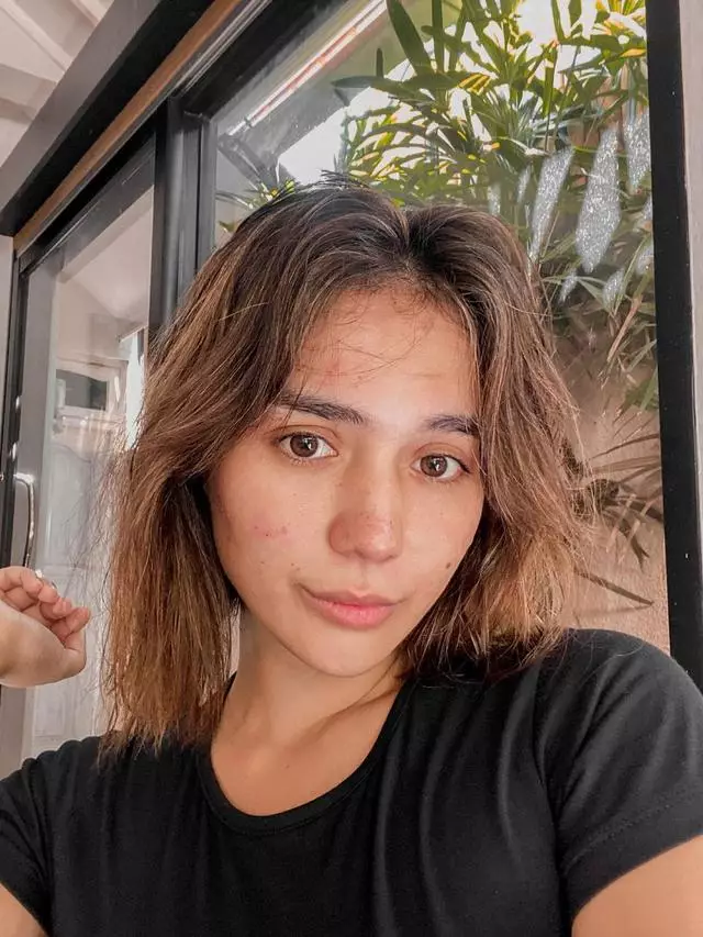 pemain layangan putus tanpa makeup © instagram