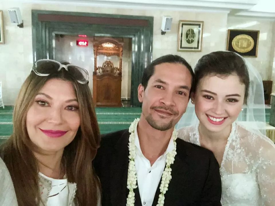 13 keponakan artis terkenal Berbagai sumber