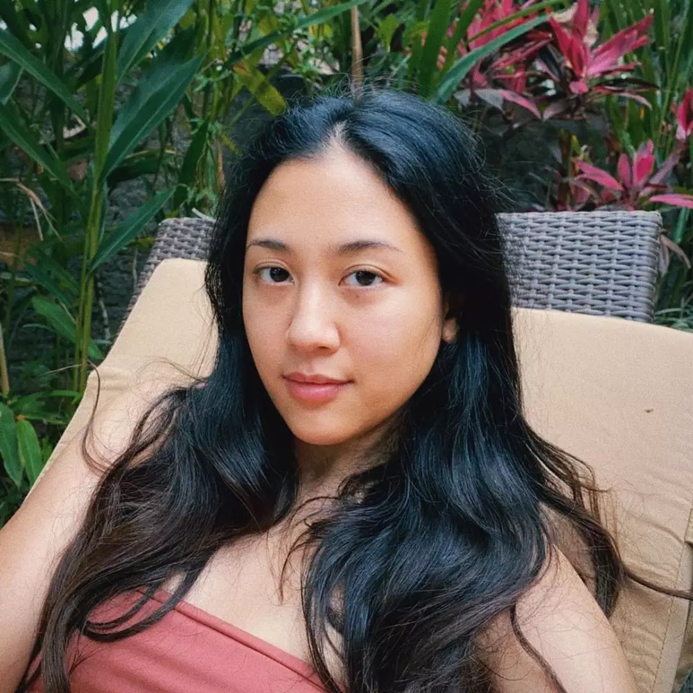 13 keponakan artis terkenal Berbagai sumber