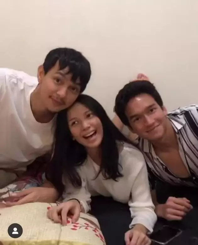 13 keponakan artis terkenal Berbagai sumber