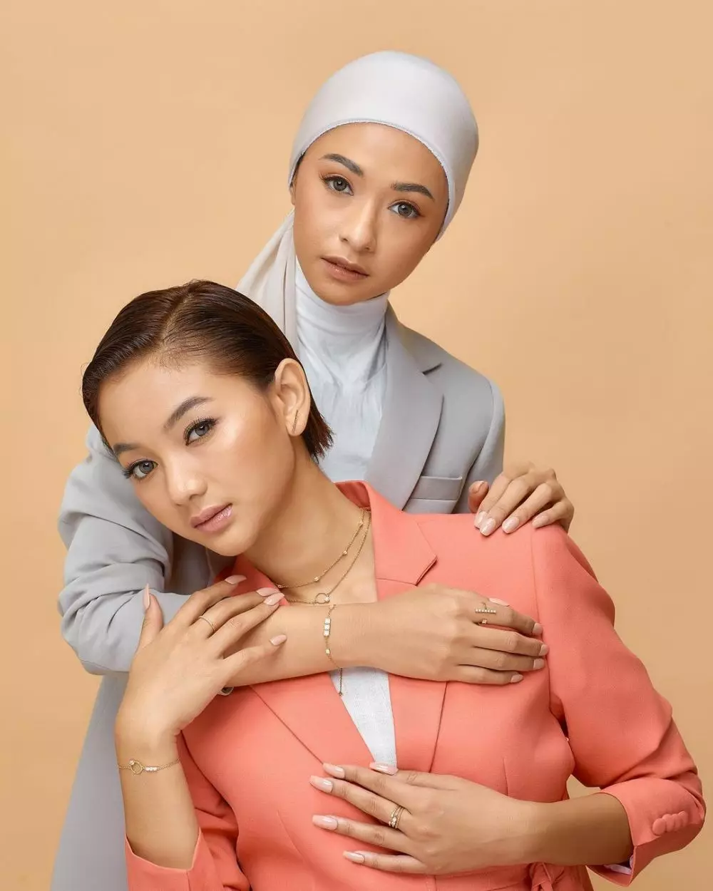 13 keponakan artis terkenal Berbagai sumber