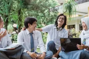 5 Ide permainan seru nan gokil di sekolah ini jadi obat kangen mujarab