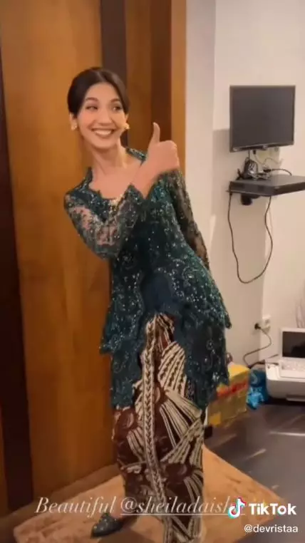 Vidi Aldiano dan Sheila Dara jalani prosesi Ngeuyeuk Seureuh Berbagai sumber