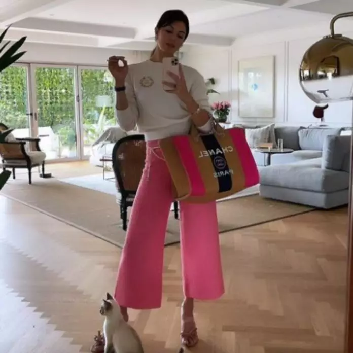 Potret rumah Jacqueline Fernandez Berbagai sumber  Potret rumah Jacqueline Fernandez Berbagai sumber