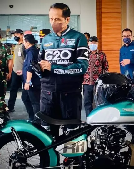 Potret Jokowi coba bypass BIL-Mandalika © Instagram Potret Jokowi coba bypass BIL-Mandalika © Instagram