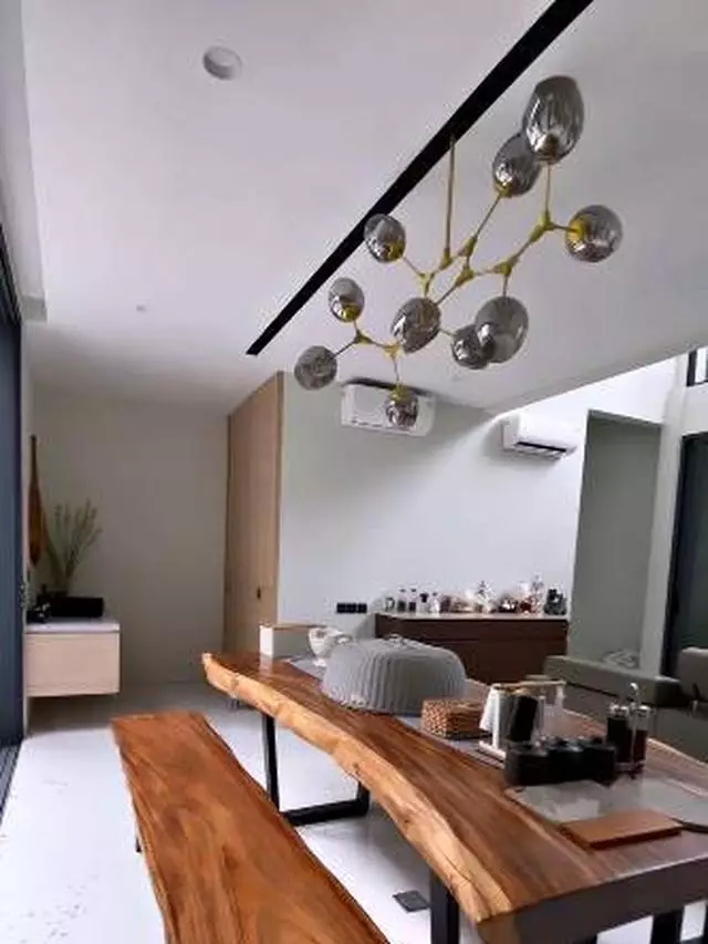 Potret rumah baru Poppy Bunga © Instagram