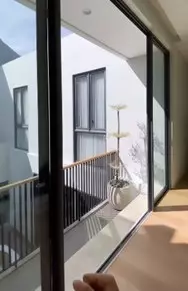 Potret rumah baru Poppy Bunga © Instagram