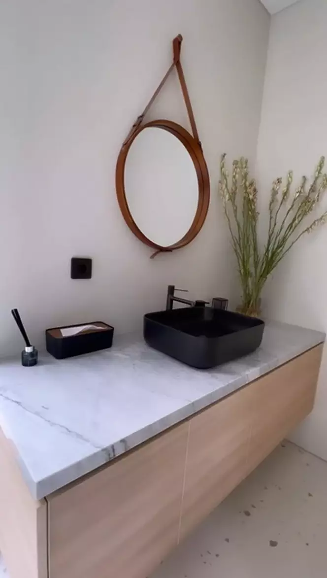 Potret rumah baru Poppy Bunga © Instagram