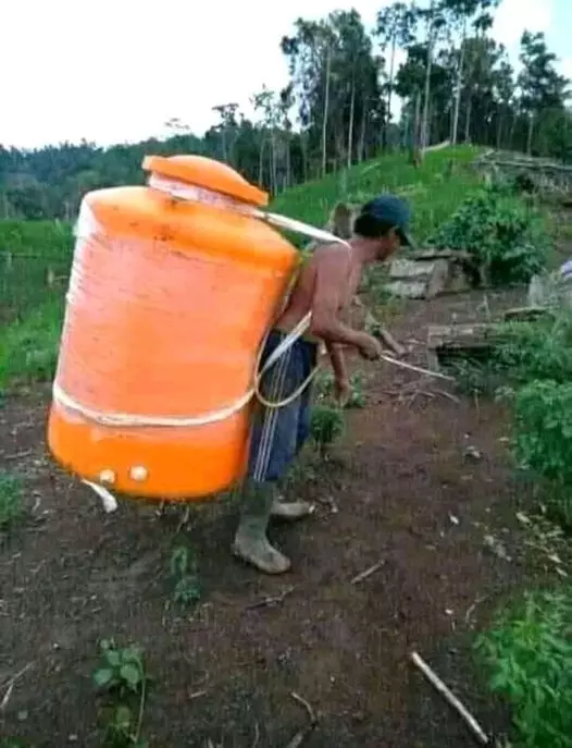 potret orang nggak mau repot © 2022 berbagai sumber potret orang nggak mau repot © 2022 berbagai sumber