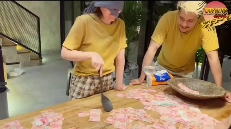 Via Vallen serok uang © YouTube