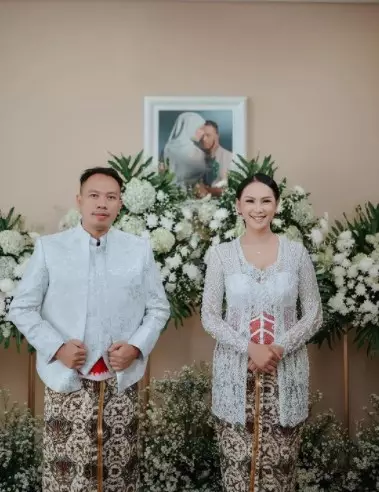 potret mesra Kalina Ocktaranny & Vicky Prasetyo © Instagram