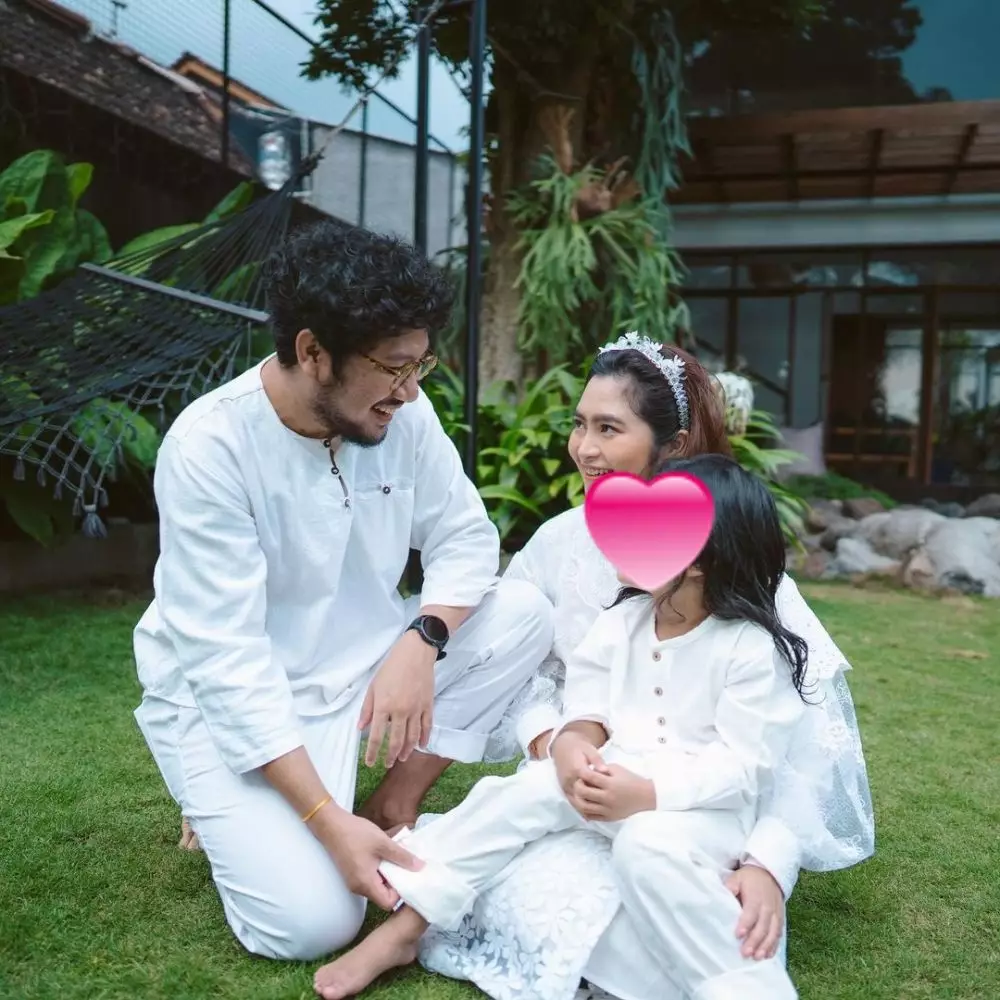 momen manis Kunto Aji bareng anak dan istri Instagram momen manis Kunto Aji bareng anak dan istri Instagram