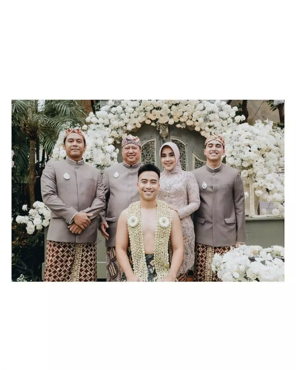 siraman Vidi Aldiano © 2022 brilio.net siraman Vidi Aldiano © 2022 brilio.net