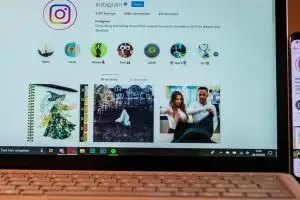 4 Cara download highlight Instagram orang lain, bisa dari HP dan PC