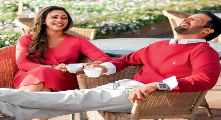  Potret seleb Bollywood era 90-an bareng pasangan Berbagai sumber 