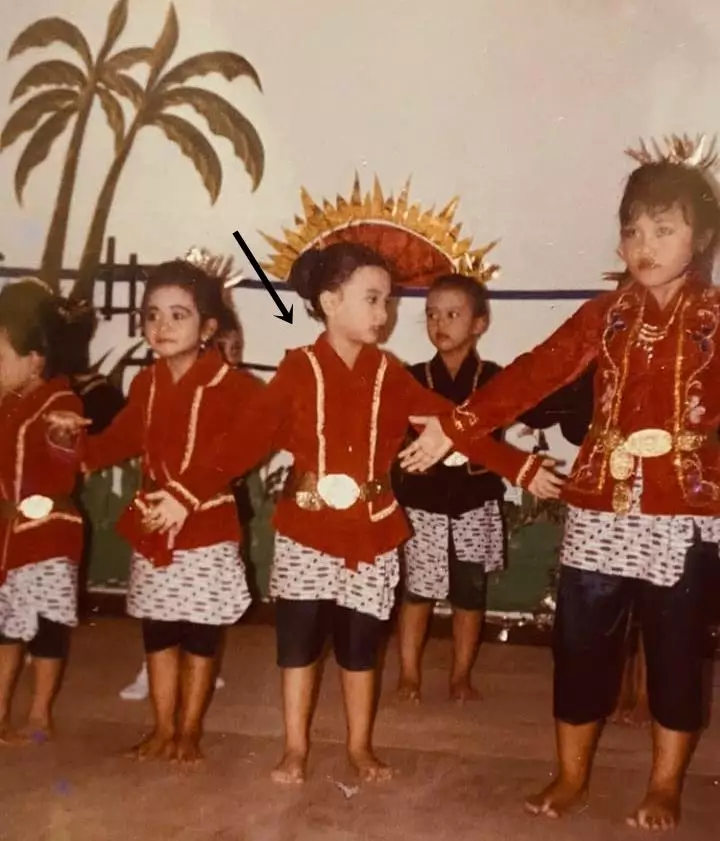 potret masa kecil sheila dara © instagram potret masa kecil sheila dara © instagram