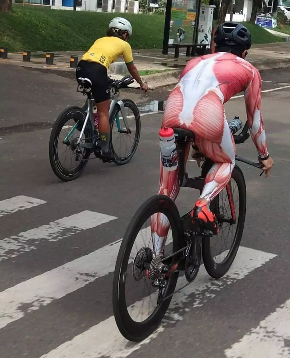 Momen lucu saat gowes istimewa