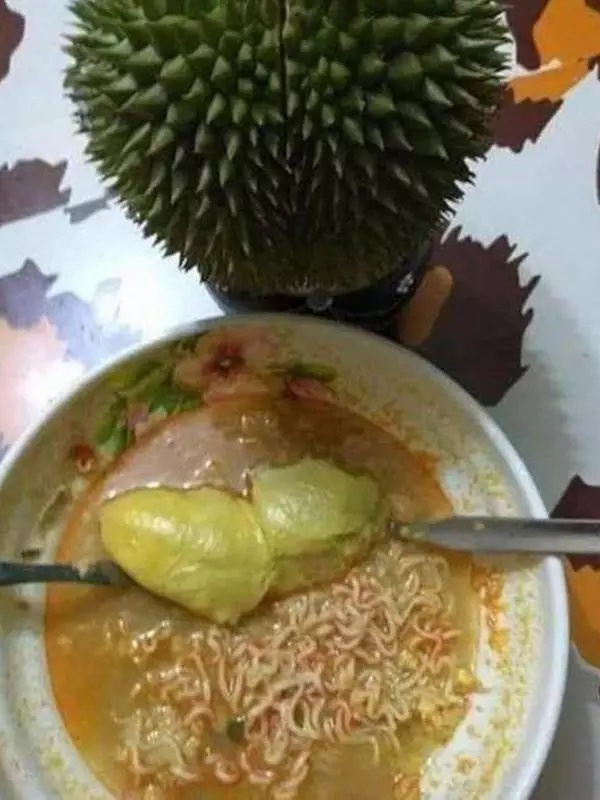 makanan dicampur buah nyeleneh banget © 1cak.com makanan dicampur buah nyeleneh banget © 1cak.com