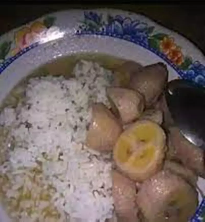 makanan dicampur buah nyeleneh banget © 1cak.com makanan dicampur buah nyeleneh banget © 1cak.com
