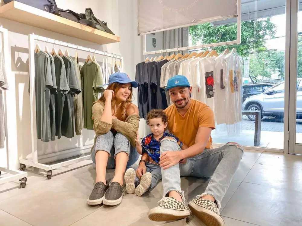 Kebersamaan Raquel dan Jerry © Instagram